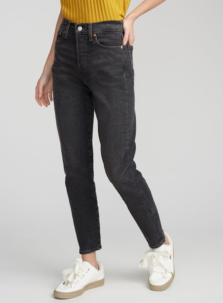 jeans taille haute, rétro, vêtements, mode, années 70-80, aujourd'hui, continuité, ressemblances