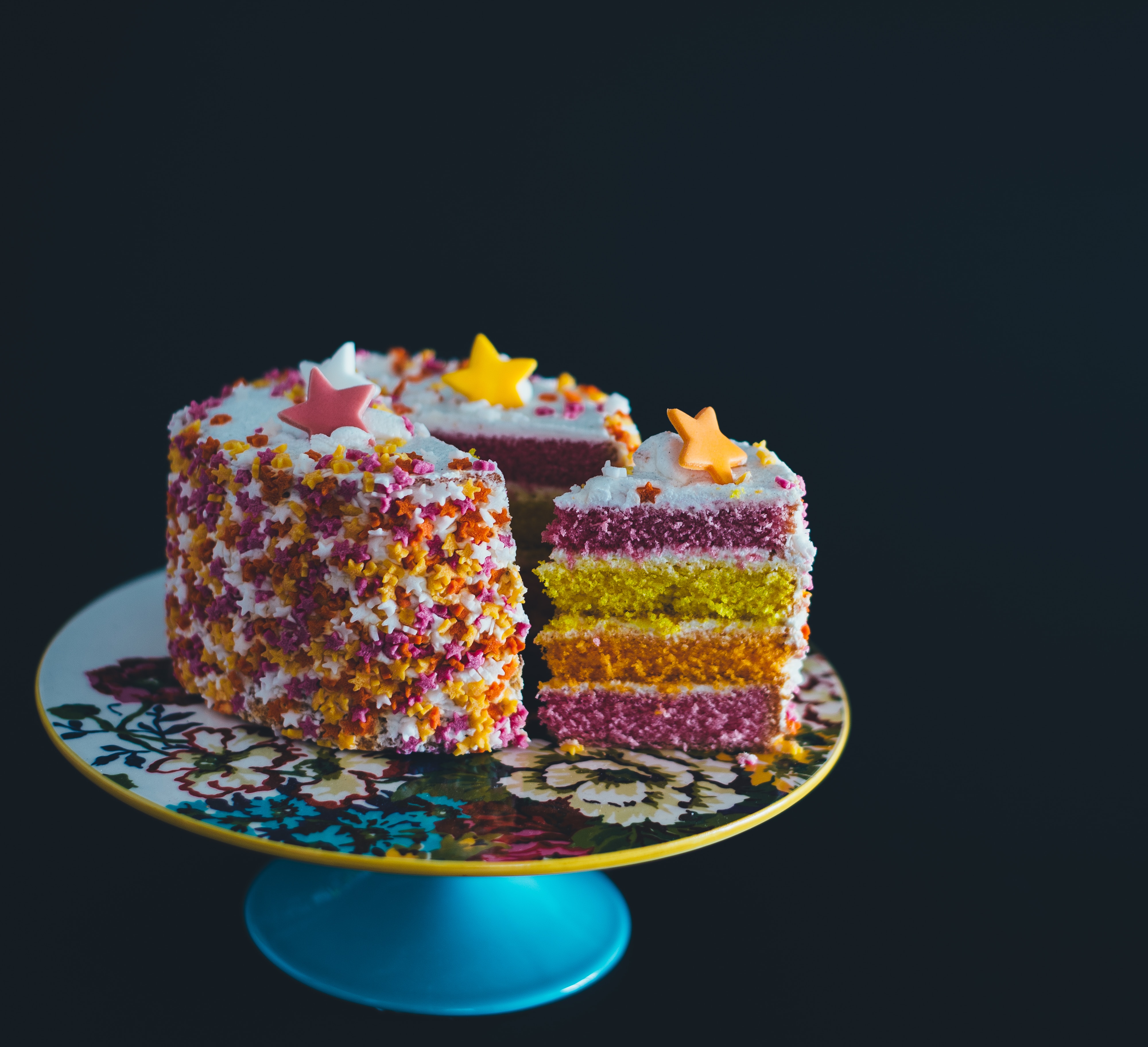 gâteau fête coloré