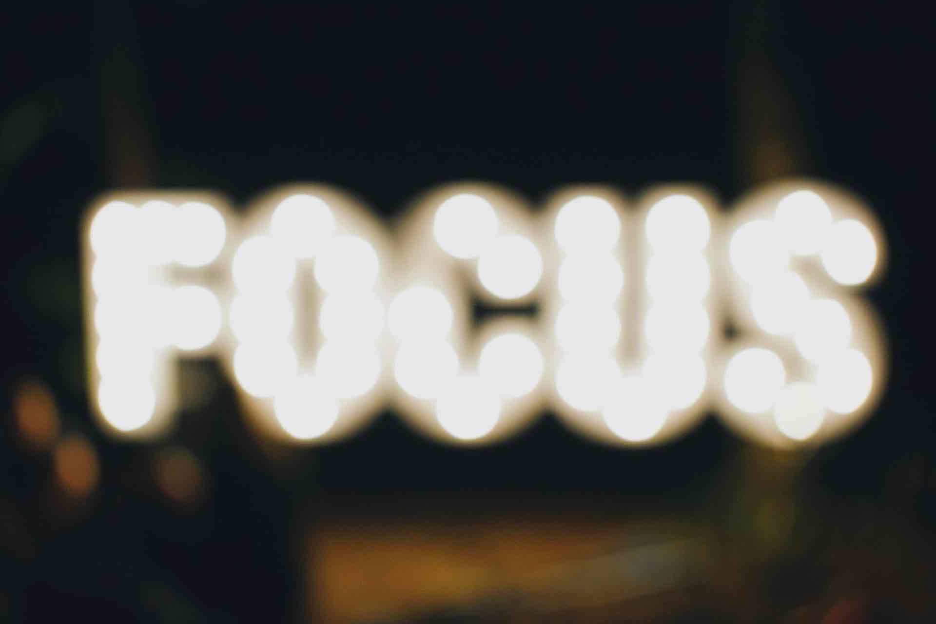 focus concentration flou lumière