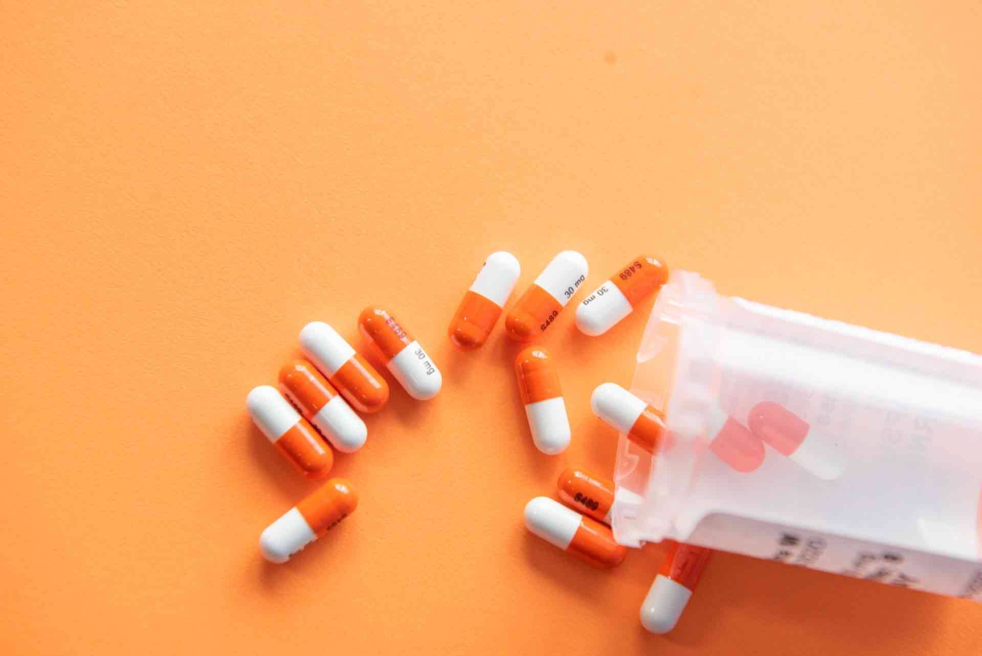 médicaments pilules médecine orange