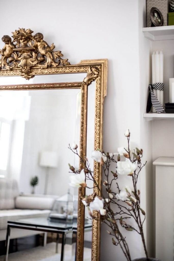 maison déco intérieure miroir vintage or