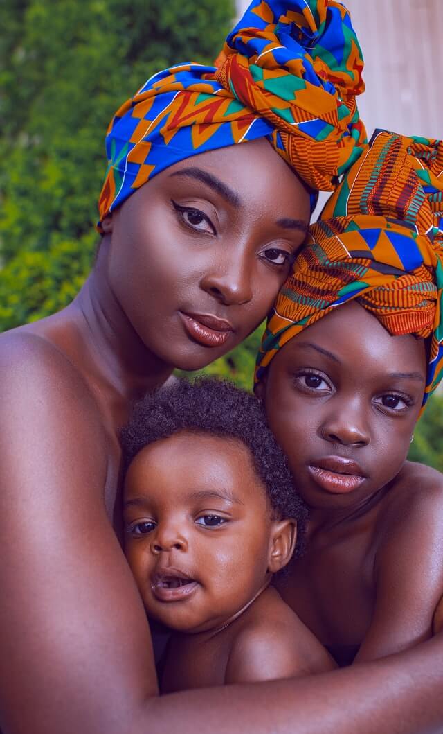 femmes fortes noires famille support