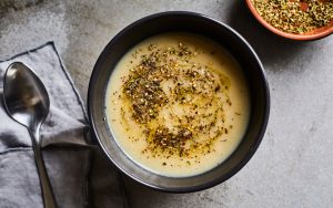  Potage au chou-fleur et aux haricots blancs