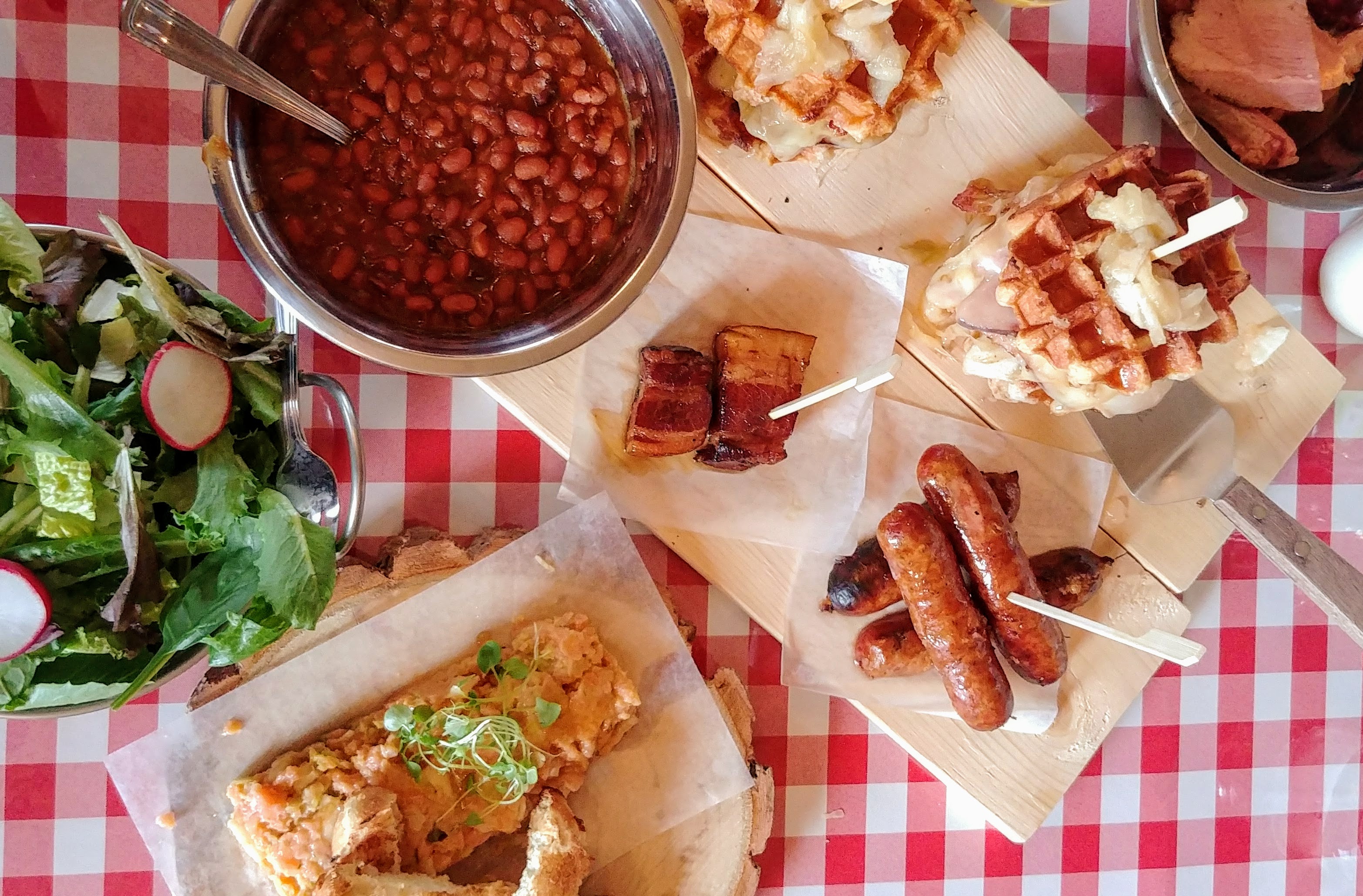 4 cabanes à sucre près de Montréal où te sucrer le bec Le Cahier